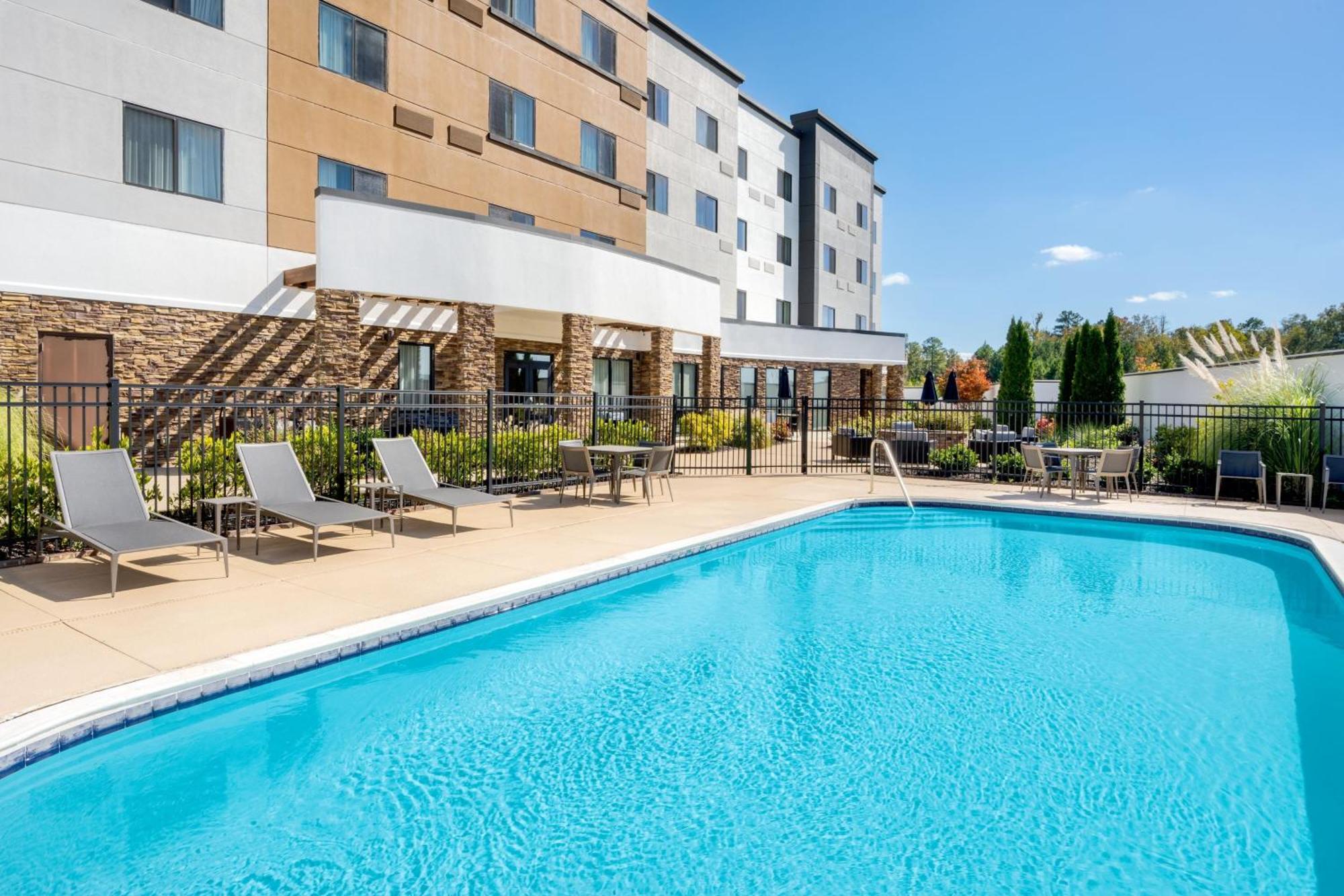 Hotel Courtyard By Marriott Auburn Exterior foto
